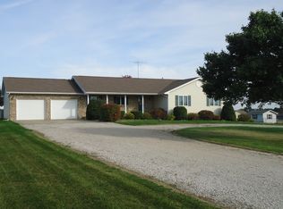 1258 N 2200 East Rd, Shelbyville, IL