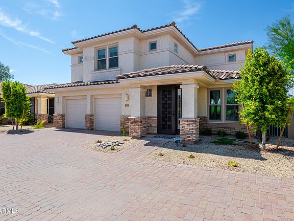 2nd image of 13716 W CYPRESS Street