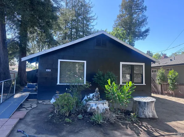 1575 Orchard Street, Santa Rosa, CA 95404