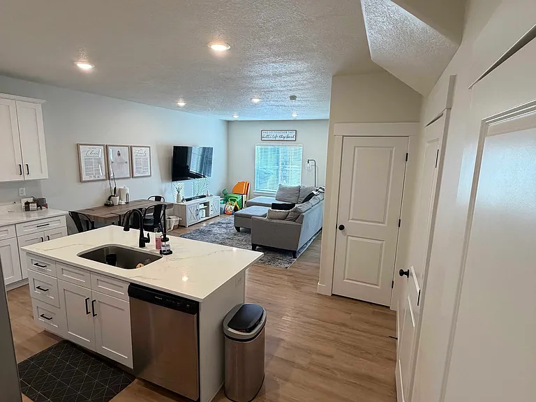 1162 N 550 W #111 — Photo 10