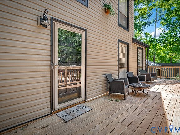 3rd image of 1617 Colehollow Dr