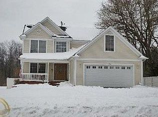 435 West St, Howell, MI 48843