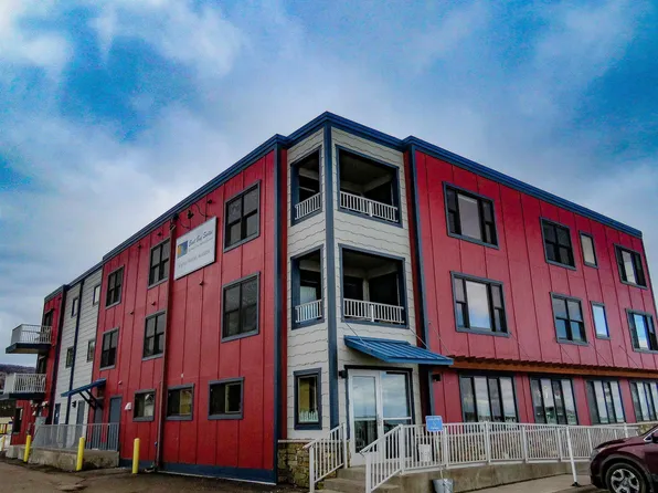 21 E Wisconsin St Unit 310, Grand Marais, MN 55604