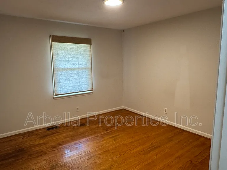 1713 Seward Dr — Photo 25