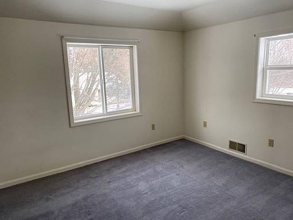 3rd image of 504 Blossom St #B