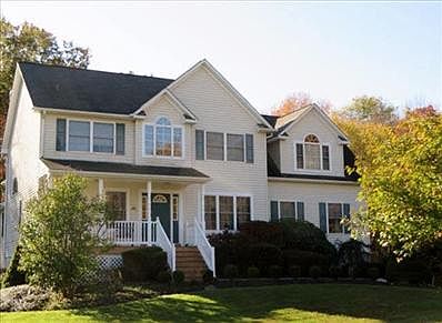 2nd image of 1 Hollyberry Dr
