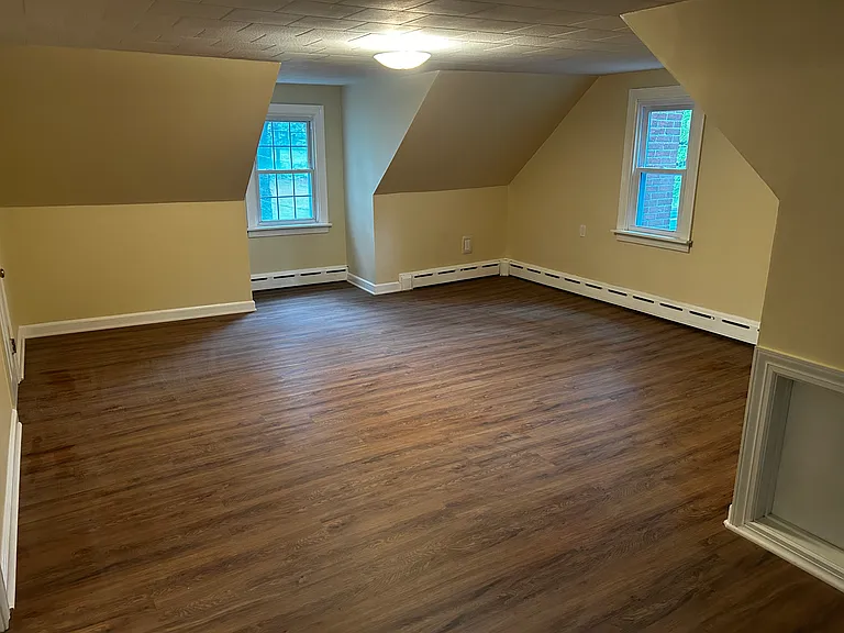 375 Holyoke Rd — Photo 9
