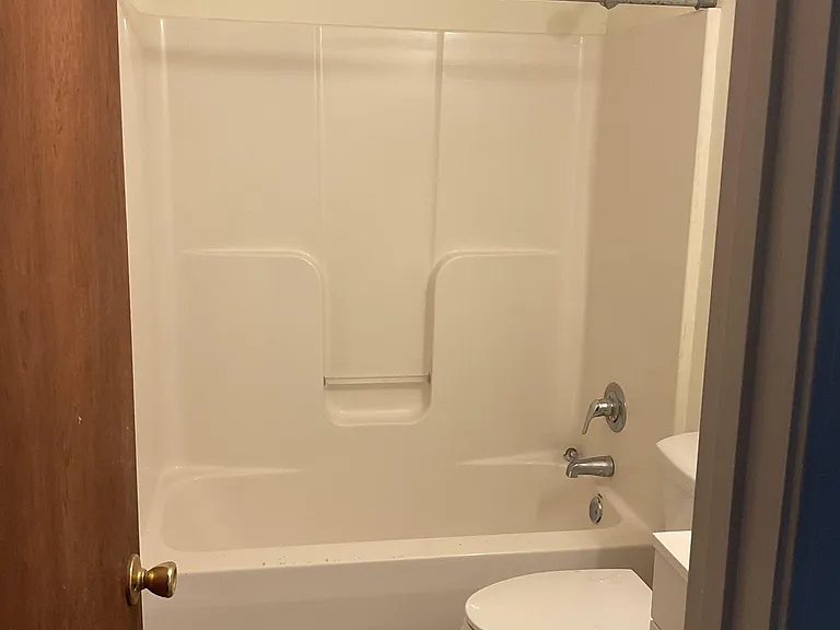 1102 Carver Cir #A — Photo 3