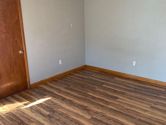 5th image of 481 Monument Ave Floor 2