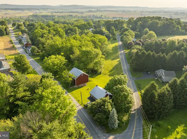 1407 Brunnerville Rd, Lititz, PA 17543