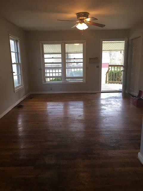2nd image of 1007 Nancy Dr