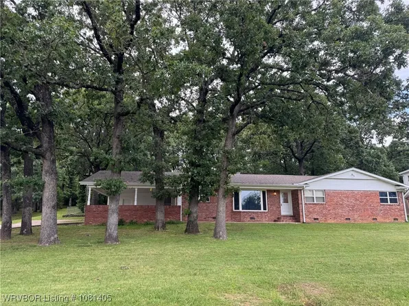 3121 Cliff Dr, Fort Smith, AR 72903