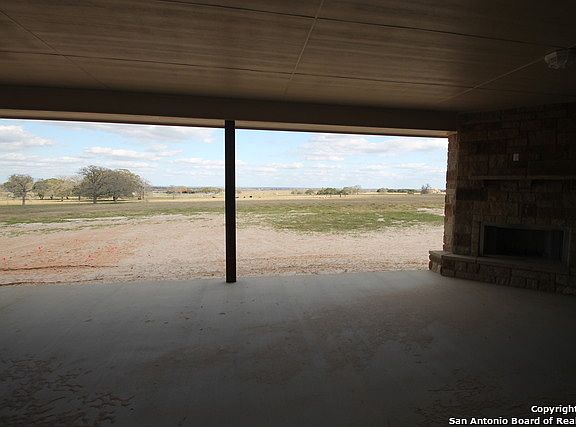 5th image of 203 Triple Bend Drive  (LOT 131)