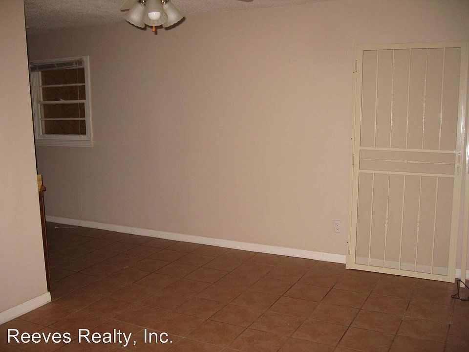 2nd image of 6402 Manor Dr