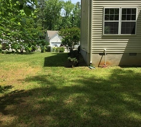 4th image of 21565 Oxford Dr