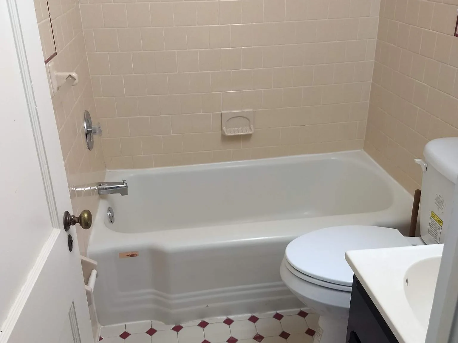 1 bed, 800 sqft, $1,385 — Photo 4