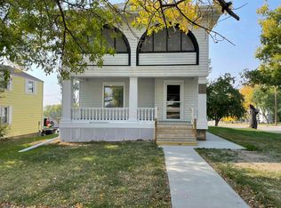 323 N Central Ave, Kenmare, ND 58746