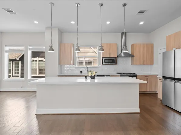 1520 Rosalie St, Houston, TX 77004