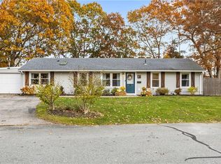 28 Chatworth Ave, Warwick, RI 02886