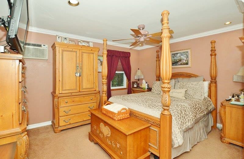 1st image of 125 Coventry Ave