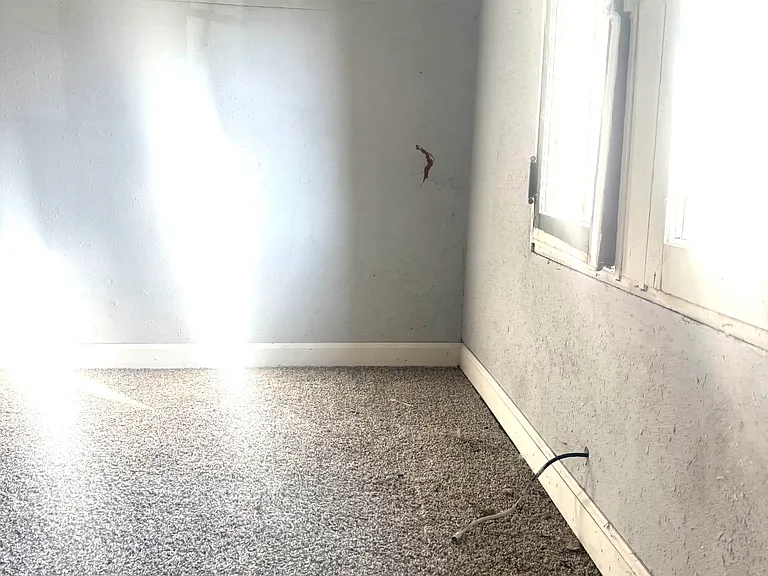 1522 W Widenham St — Photo 14