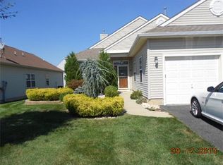64 Vineyard Ct, Monroe, NJ 08831