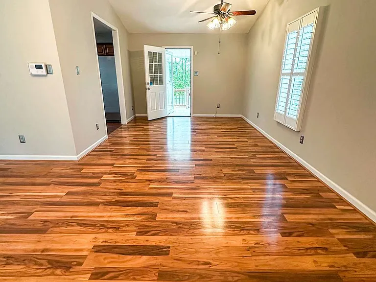 203 Polly Dr — Photo 6