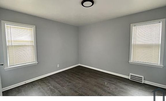 4th image of 8864 Marlowe St