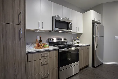 Five Points Apartments Photo 1