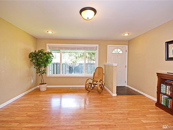 3rd image of 11212 127th Ave NE
