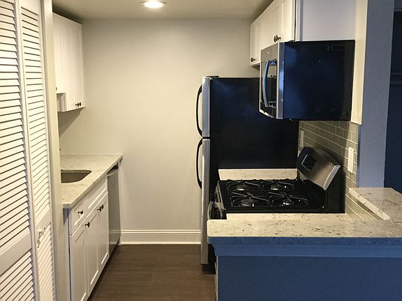 3rd image of 2967 W School House Ln APT C1009a