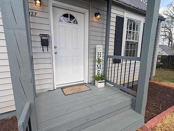 4th image of 1027 Columbia Rd