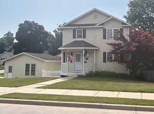 2191 McCracken St, Muskegon, MI 49441