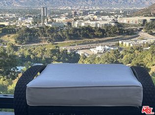 3518 3/4 Multiview Dr, Los Angeles, CA 90068 | MLS #26101761 | Zillow