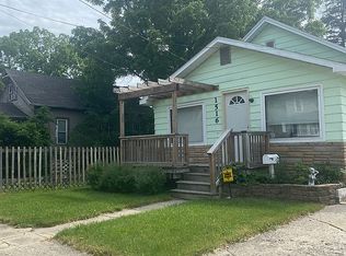 1516 Illinois Ave, Lansing, MI 48906