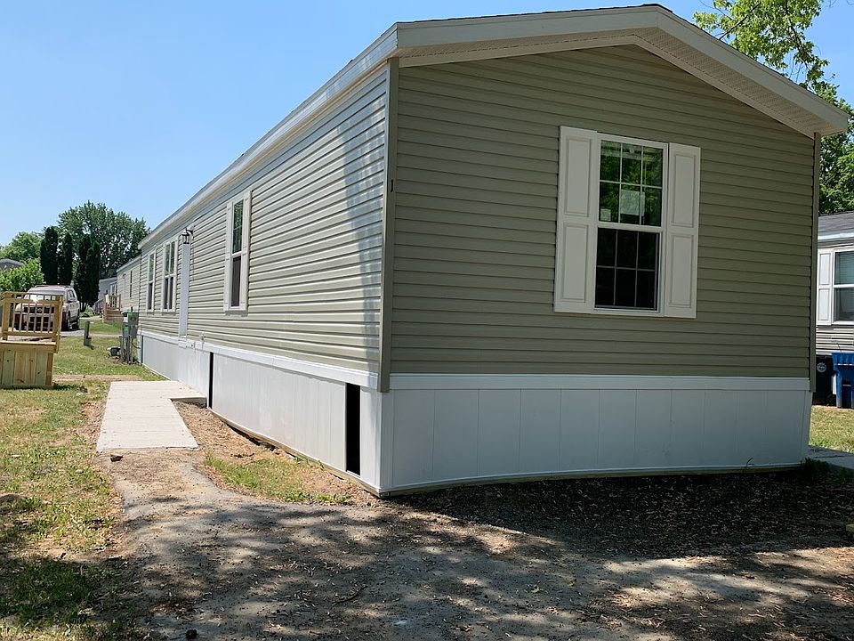1st image of 47 Bluebird Hill Dr #373