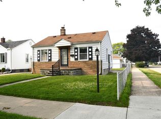 508 Lincoln Ave, Lincoln Park, MI 48146