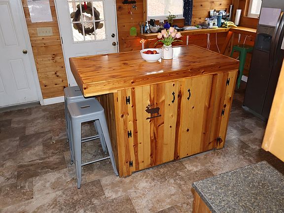 5th image of 5689 E Bland Rd