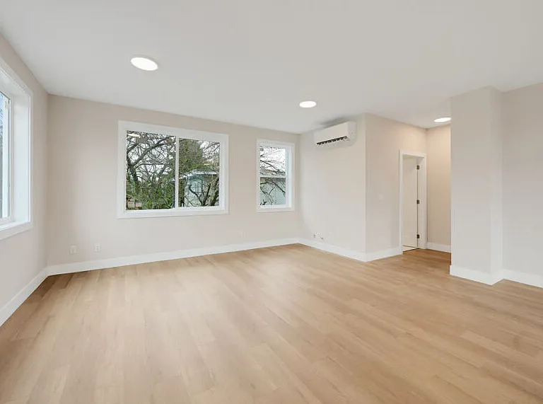 710 Catherine St — Photo 3