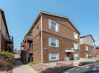 4529 Prescott Ave APT 1E, Lyons, IL 60534
