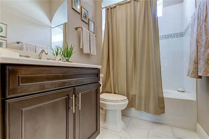 Spacious laundry room