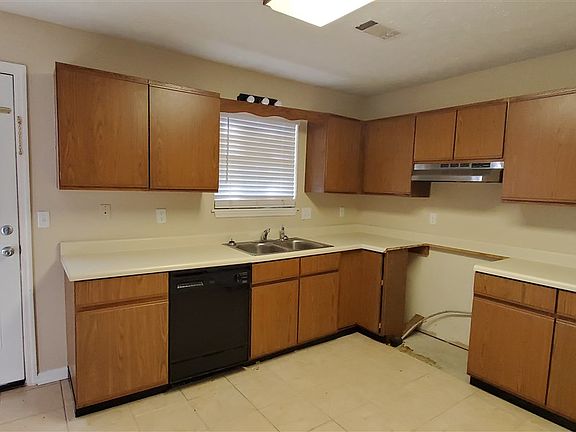 4th image of 118 Wrights Mill Cir