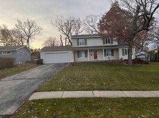 1020 Bishop St, Antioch, IL 60002