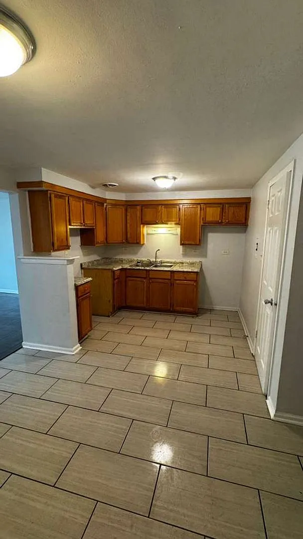 Building Photo - 8956 S Escanaba