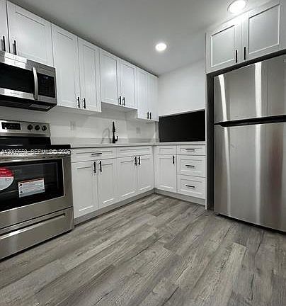 2nd image of 8875 Fontainebleau Blvd APT 201