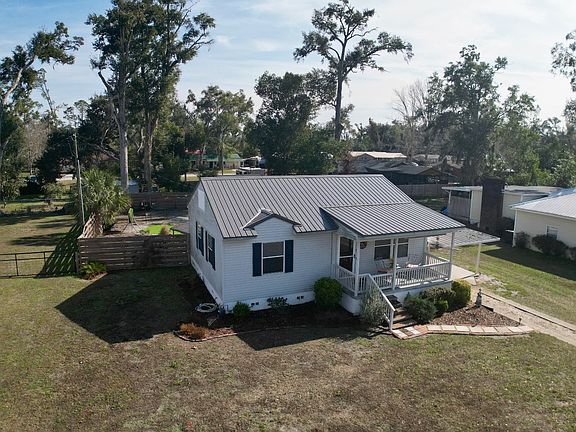 3rd image of 1401 White Ave