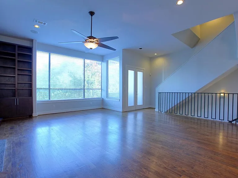1504 Hazel St — Photo 12