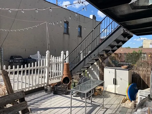 Rented by Compass | media 19