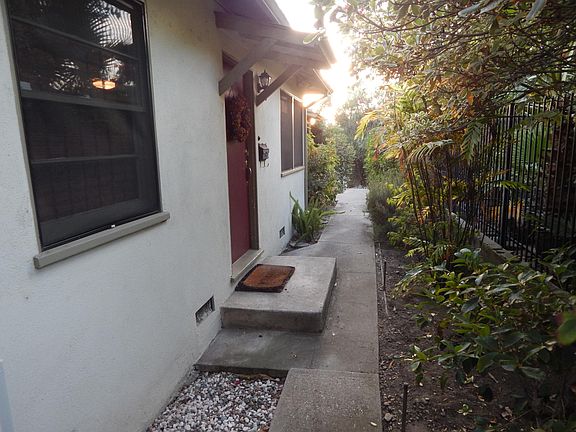 4th image of 1000 Arroyo Dr #3