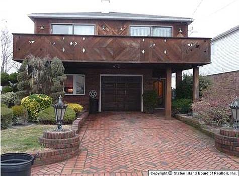 2nd image of 81 McVeigh Ave